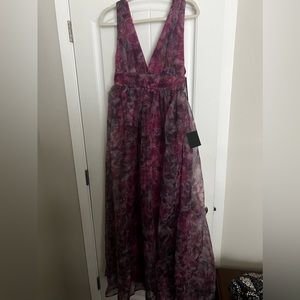 Lulu’s Formal Dress - Size Medium (Never Worn)